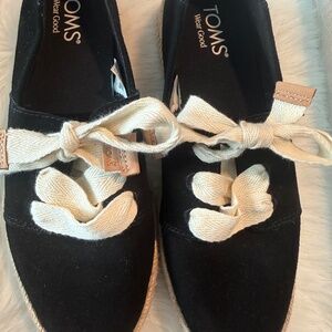 Tom's Black Suede Carolina Lace-Up Espadrille Sz 6.5